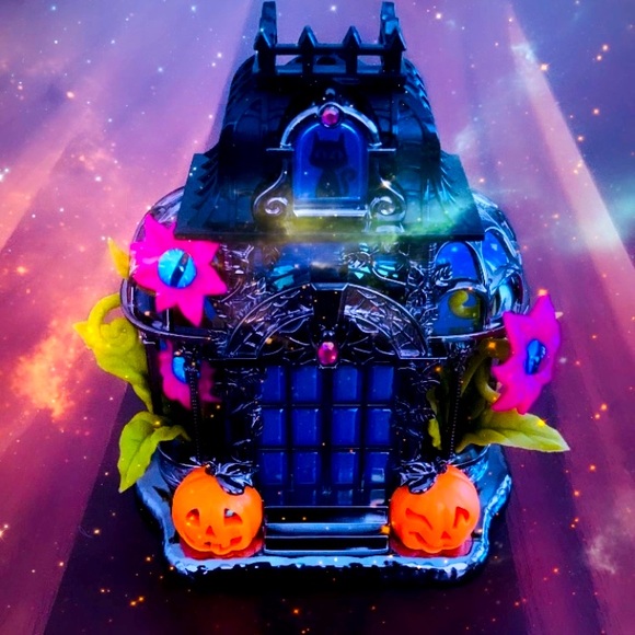 BBW Haunted Conservatory Projector - Picture 1 of 5